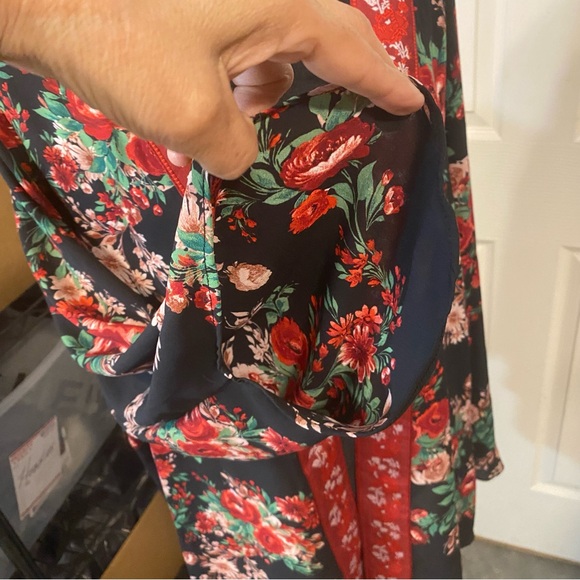 The pioneer Woman Open Cardigan Women XXL Floral black red long line Tunic Top - Picture 8 of 9